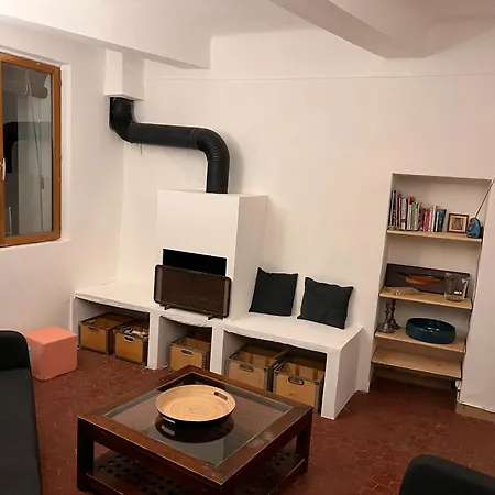 Maison Au Coeur Du Village Jusqu'a 6 Personnes Holiday home