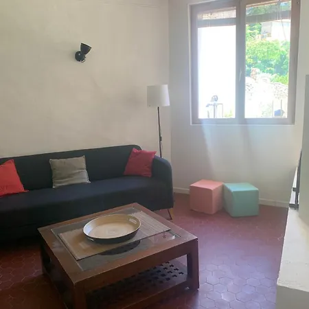 Holiday home Maison Au Coeur Du Village Jusqu'a 6 Personnes *